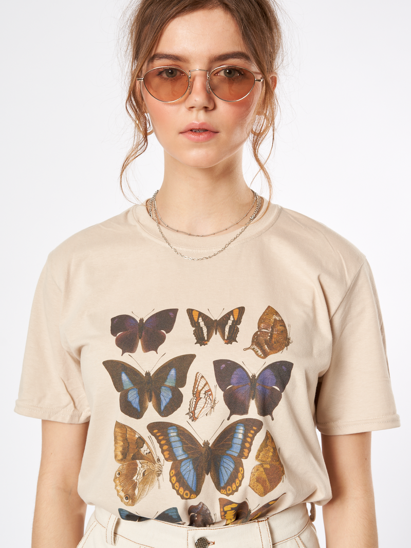 Butterflies In My Stomach Oversized T-shirt 