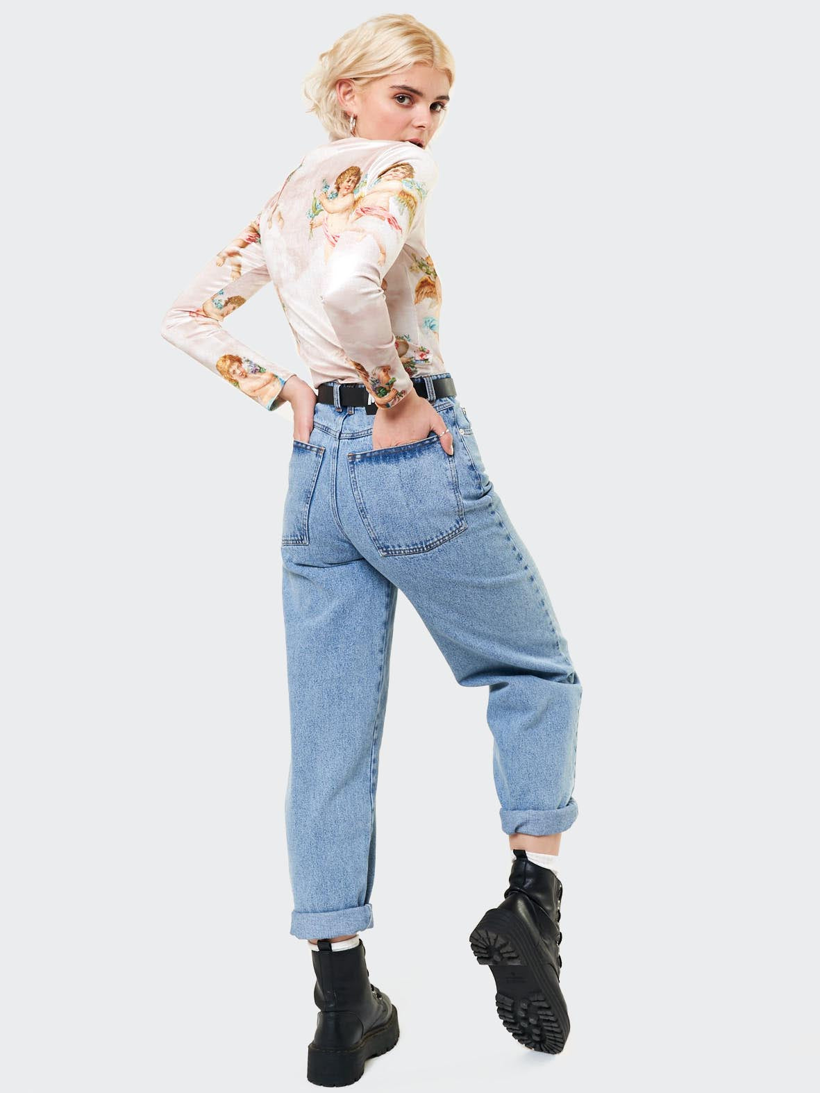 Angel Heaven Velvet Top In Beige - Minga London