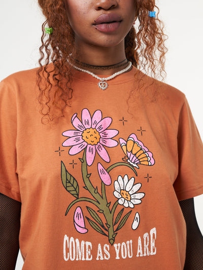 Come As You Are Flowers T-shirt - Minga London