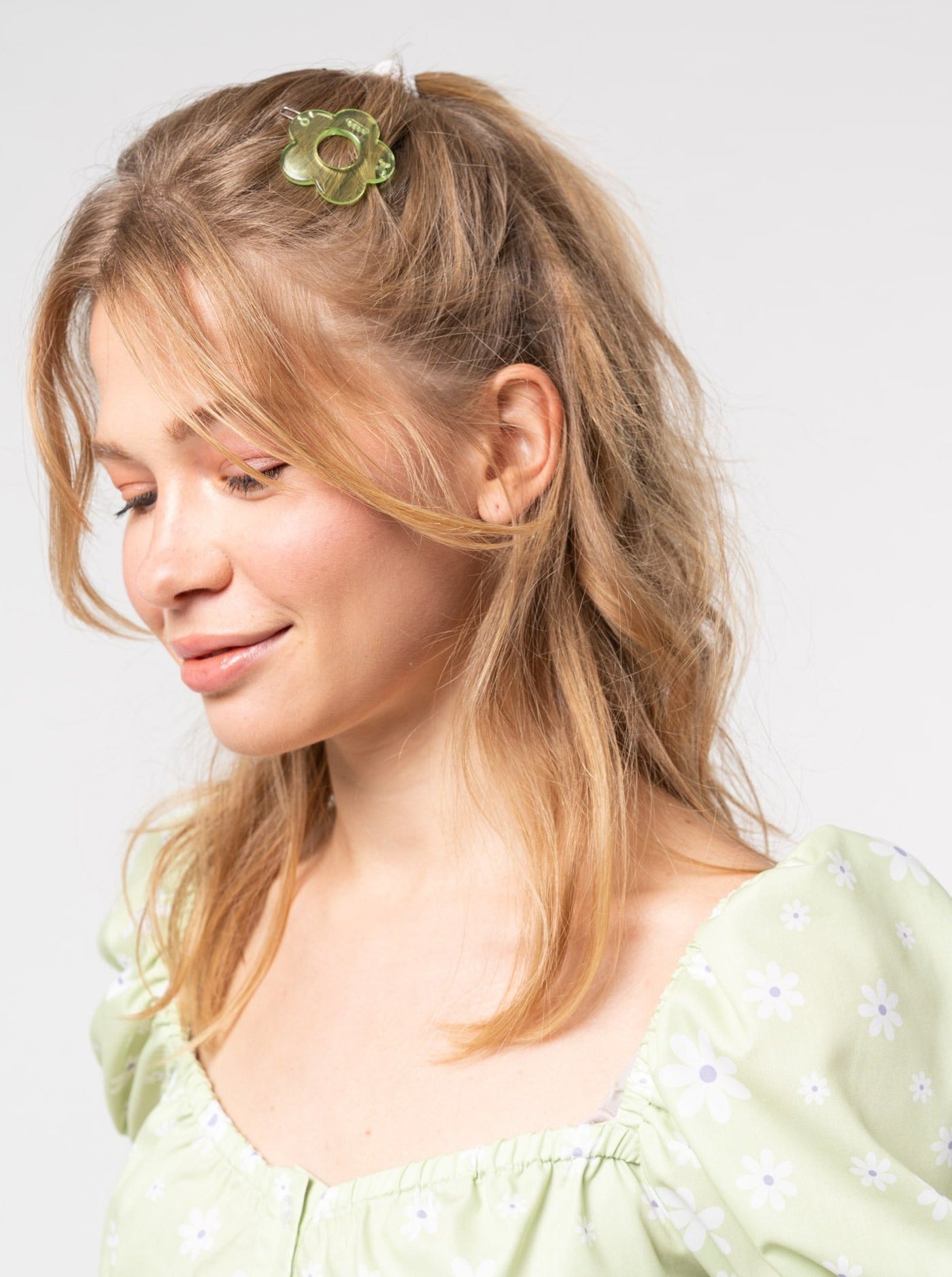 Flower Power Translucent Green Hair Clip - Minga London